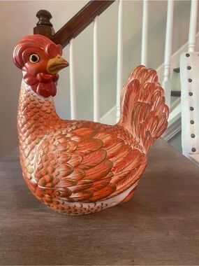 Mottahedeh Red and Gold Ceramic Chicken Hen Figurine